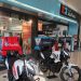 Drogaria São Paulo começa a realizar entregas com o auxílio de motos elétricas