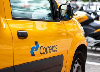 Correios entram em greve por tempo indeterminado em nove estados