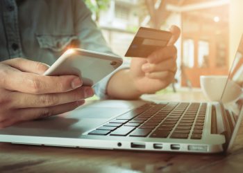 Estudo mostra que 85% dos consumidores brasileiros utilizam marketplaces como principal plataforma de compras online