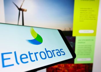 Eletrobras assina acordo com Shell para projetos de energia eólica offshore