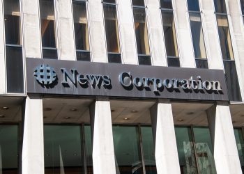 Rupert Murdoch cancela fusão da Fox com a News Corp