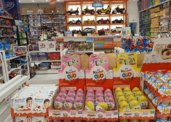 Lojas da Ri Happy e da PBKids passam a vender ovos de Páscoa. Foto: Aiana Freitas