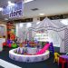 A loja de brinquedos como lugar para brincar, se divertir - e até comprar