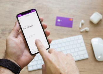 Idec notifica Nubank sobre fraudes contra clientes através da invasão de celulares