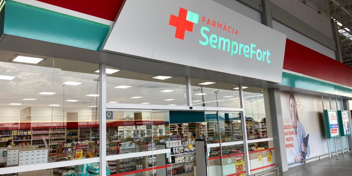 Grupo Pereira investe na expansão de farmácias e inaugura unidade da SempreFort em MS