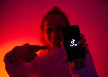 TikTok é tendência para vendas, mas usuários ainda desconfiam