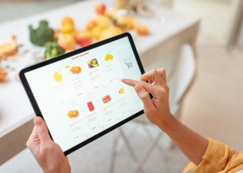 Solucx: 80% dos consumidores já compraram em supermercado online, mas maioria prefere físico
