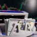 Lucro de bancos dos EUA sobe no 1º tri; métricas de qualidade de crédito seguem favoráveis