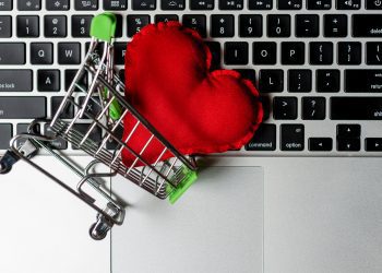 Compras online devem crescer 29% no Dia dos Namorados em 2023