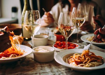 Franquias de alimentação crescem e indicam retomada do Foodservice