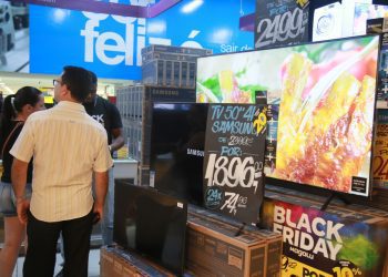 PIB cai 3% em maio na comparação com abril, indica Monitor da FGV
