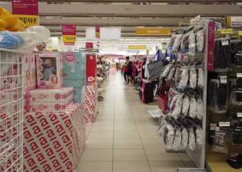 Varejo cresce 1,8% em junho em termos nominais