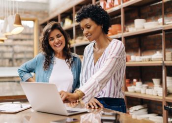 Mulheres representam em média 45% dos MEIs com CNPJs ativos