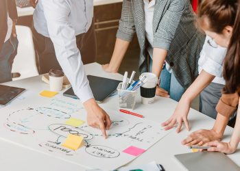 Da comissão à consultoria: a reinvenção das agências de publicidade