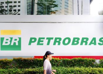 Sem nova fronteira para explorar, Brasil terá de importar petróleo de novo, diz Prates