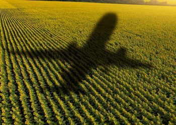 Embraer conclui testes de voo com combustível de aviação 100% sustentável