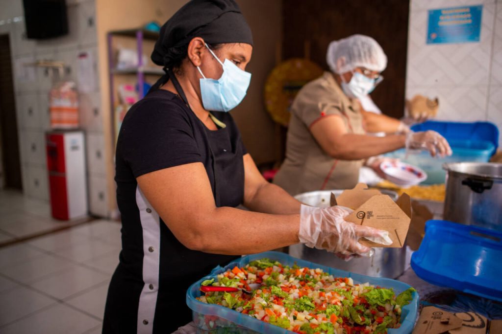 Sodexo e a Coca-Cola Brasil firmam parceria de três anos para apoiar a Gastromotiva em Manaus