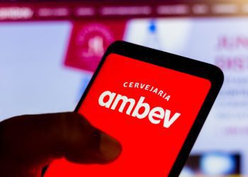 TIM e Ambev firmam parceira que dá bônus na compra de bebida a cada recarga do celular
