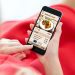 Gasto médio em pedidos no delivery é 12% maior que consumo nos restaurantes, aponta a Ticket