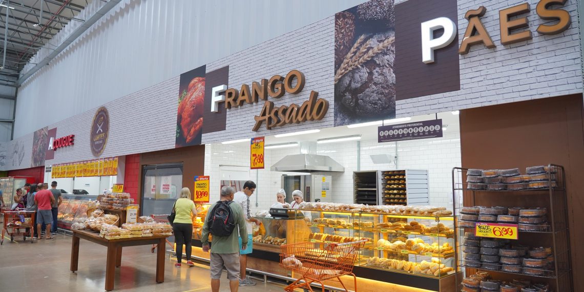 Atacadão Dia a Dia repagina unidades e aposta em oferta de serviços