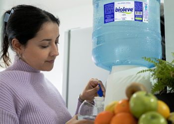 Bioleve aprimora rastreabilidade de seus galões de água com novo rótulo