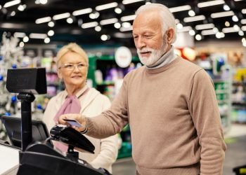 Aumento da população 60+ influencia as vendas do varejo