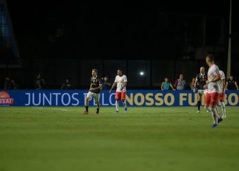 Assaí amplia presença em campeonatos estaduais de futebol em 2024