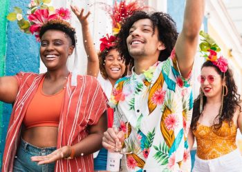 Carnaval de 2024 deve gerar faturamento 15% superior aos R$ 8 bilhões de 2023