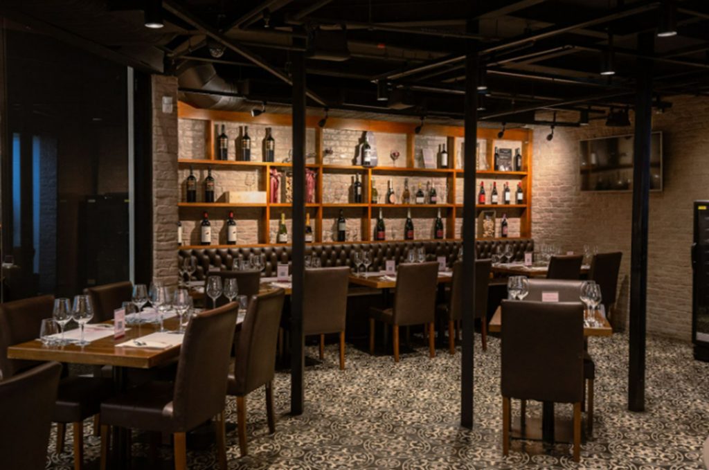 Grand Cru inaugura primeiro restaurante em loja própria em SP