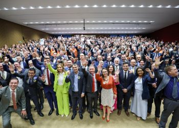 Entidades de classe e parlamentares se reúnem em Brasília contra o fim do Perse