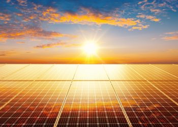 Brasil tem capacidade para elevar oferta de energia solar em 100 vezes, diz diretor da Petrobras