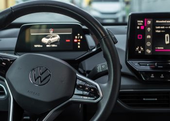 Ao lado de Lula, CEO da Volkswagen anuncia R$ 16 bi em investimentos para lançar 16 carros