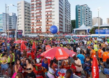Marcas apostam em brindes para atrair o público durante o carnaval