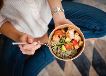A trilha da evasão de faturamento do foodservice em 2023