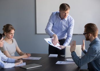O desafio da liderança humana em tempos de IA: lições do recorde de pedidos de demissão no Brasil