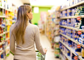 Vendas no varejo físico brasileiro apresentam queda de 0,5% em fevereiro