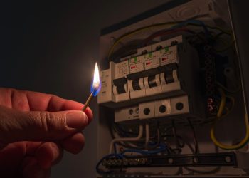 Ministro do MME convoca presidente da Enel para esclarecer falta de energia em SP