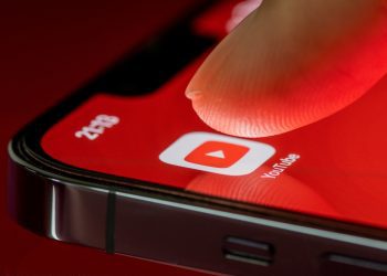 YouTube restabelece serviços após interrupção global na plataforma