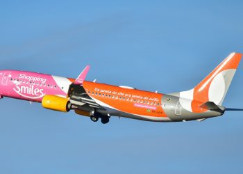 Smiles repagina seu marketplace e apresenta novo avião com pintura customizada