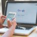 Google reformula IA após erros gerarem respostas absurdas em mecanismo de buscas