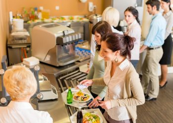 Setor de food avança no Brasil, mas desafios com custo da operação e trabalho persistem