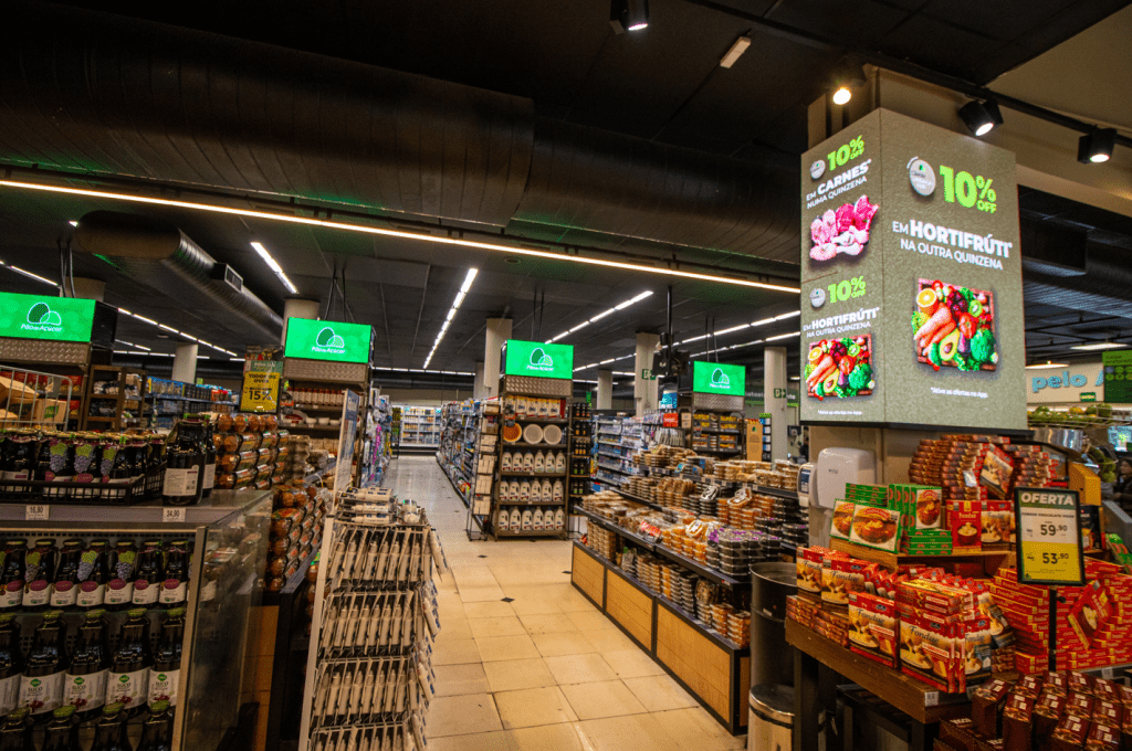 Pão de Açúcar firma parceria com a The LED para incrementar retail media no PDV