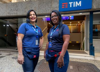 Tim expande projeto que transforma lojas em ambientes mais seguros para mulheres