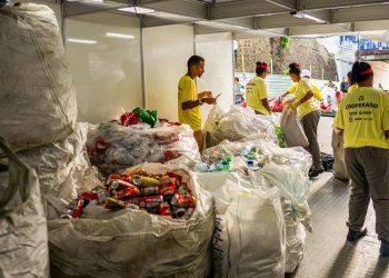 Brahma e Ambev geram R$ 100 mil em renda para catadores durante o São João em Patos