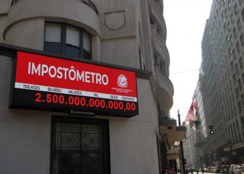 Impostômetro registra R$ 2,5 trilhões em impostos