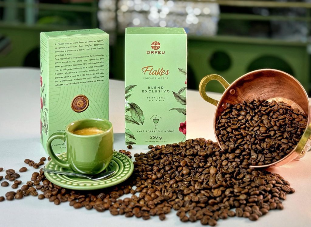 Flakes é a primeira confeitaria a lançar blend de café em collab com Orfeu