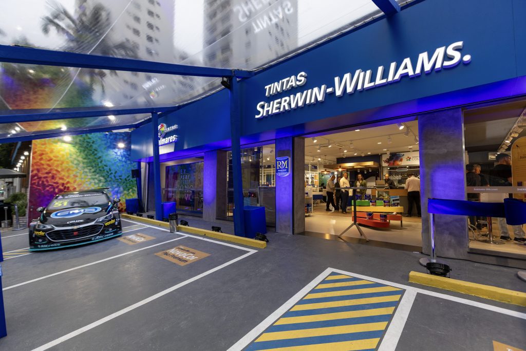 Sherwin-Williams e franqueadora master inauguram flagship store em São Paulo