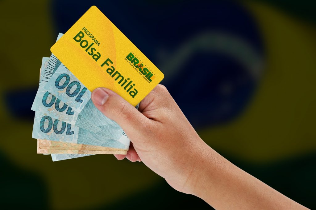 Caixa paga Bolsa Família a beneficiários com NIS de final 2