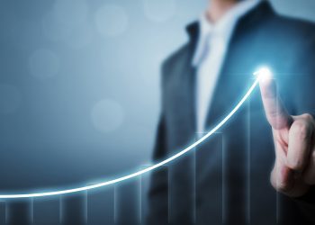 Pesquisa revela que 55% dos operadores de foodservice tiveram faturamento maior em 2024