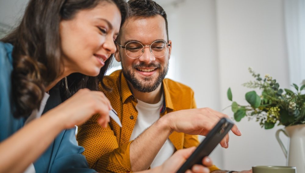 Acessórios, vestuário e eletrônicos são os itens mais comprados pela internet